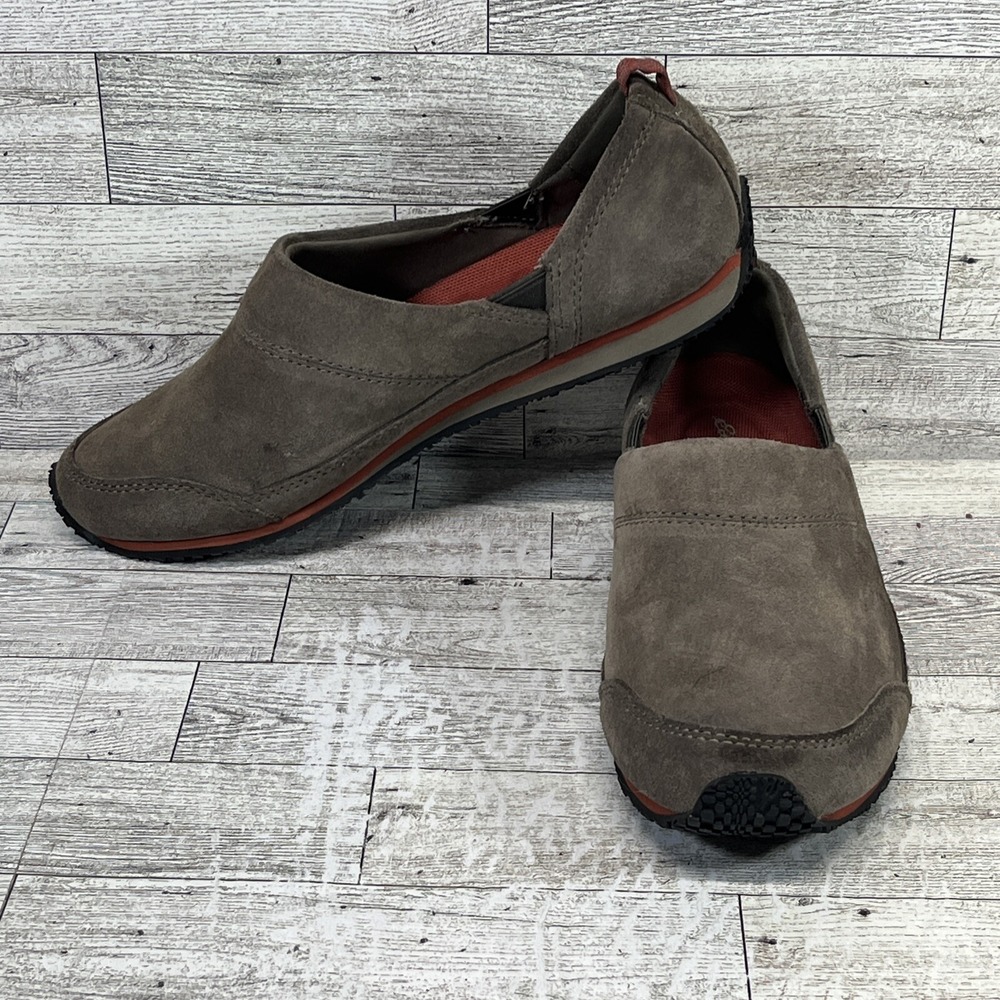 Eddie‎ Bauer Brown Suede Slip-on Shoes 6037-762 Women Size 8.5
